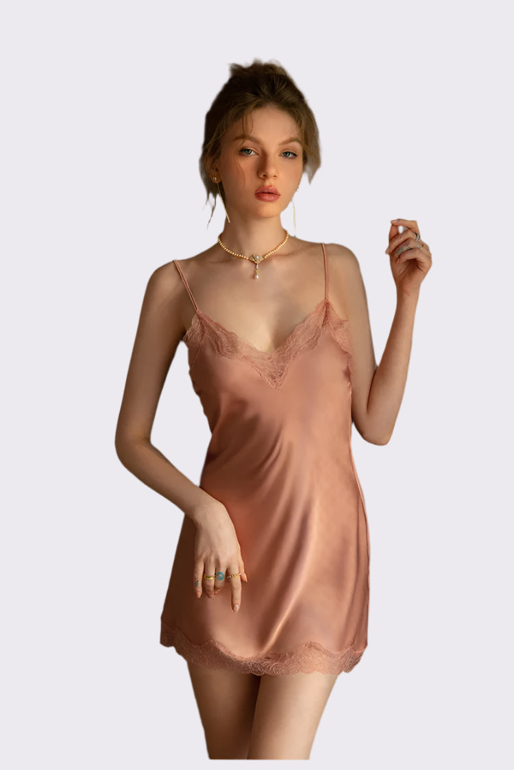 Elara | Kleid aus Reiner Satin mit Spitze