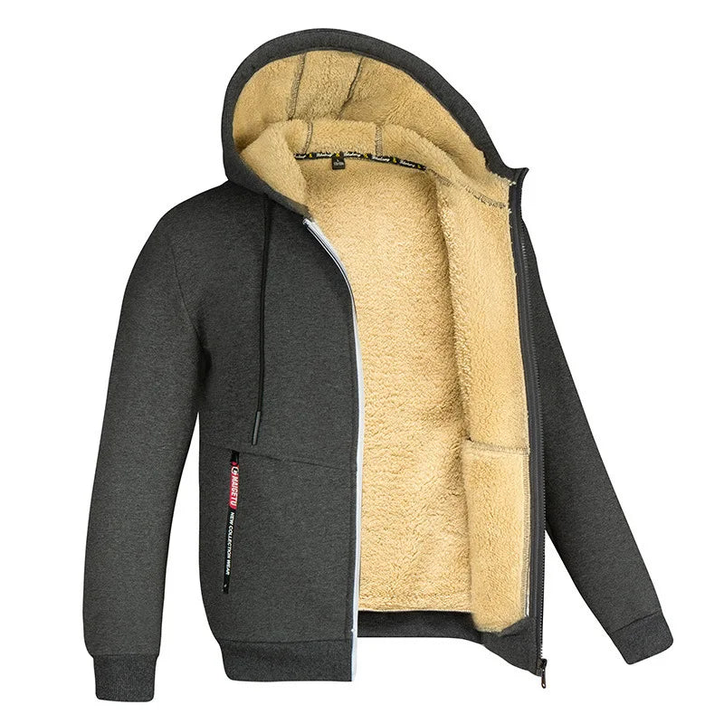 Trendy lambswool jacket with hood