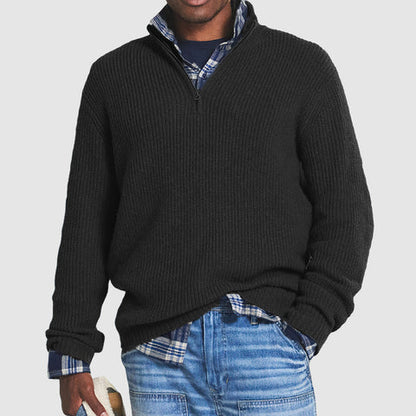 Elegant men's sweater with zipper